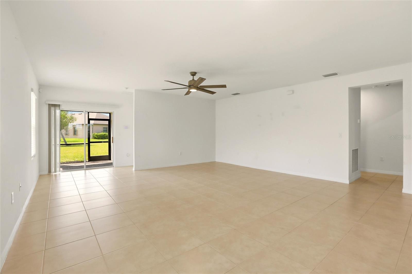 RIVER CLUB - Residential