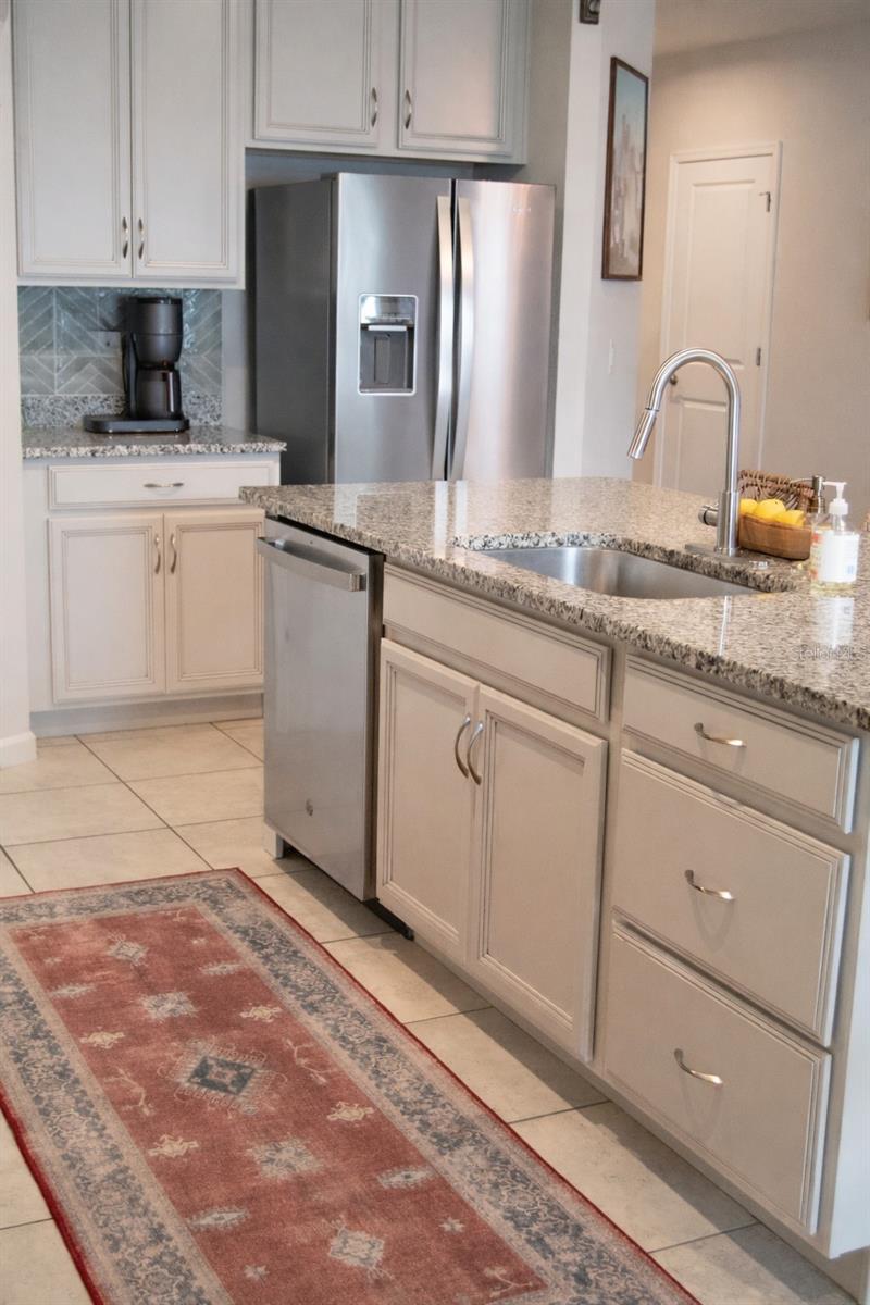 DORA LANDINGS - Residential