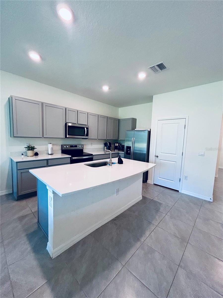 WESTGATE AT AVALON PARK - Residential Lease