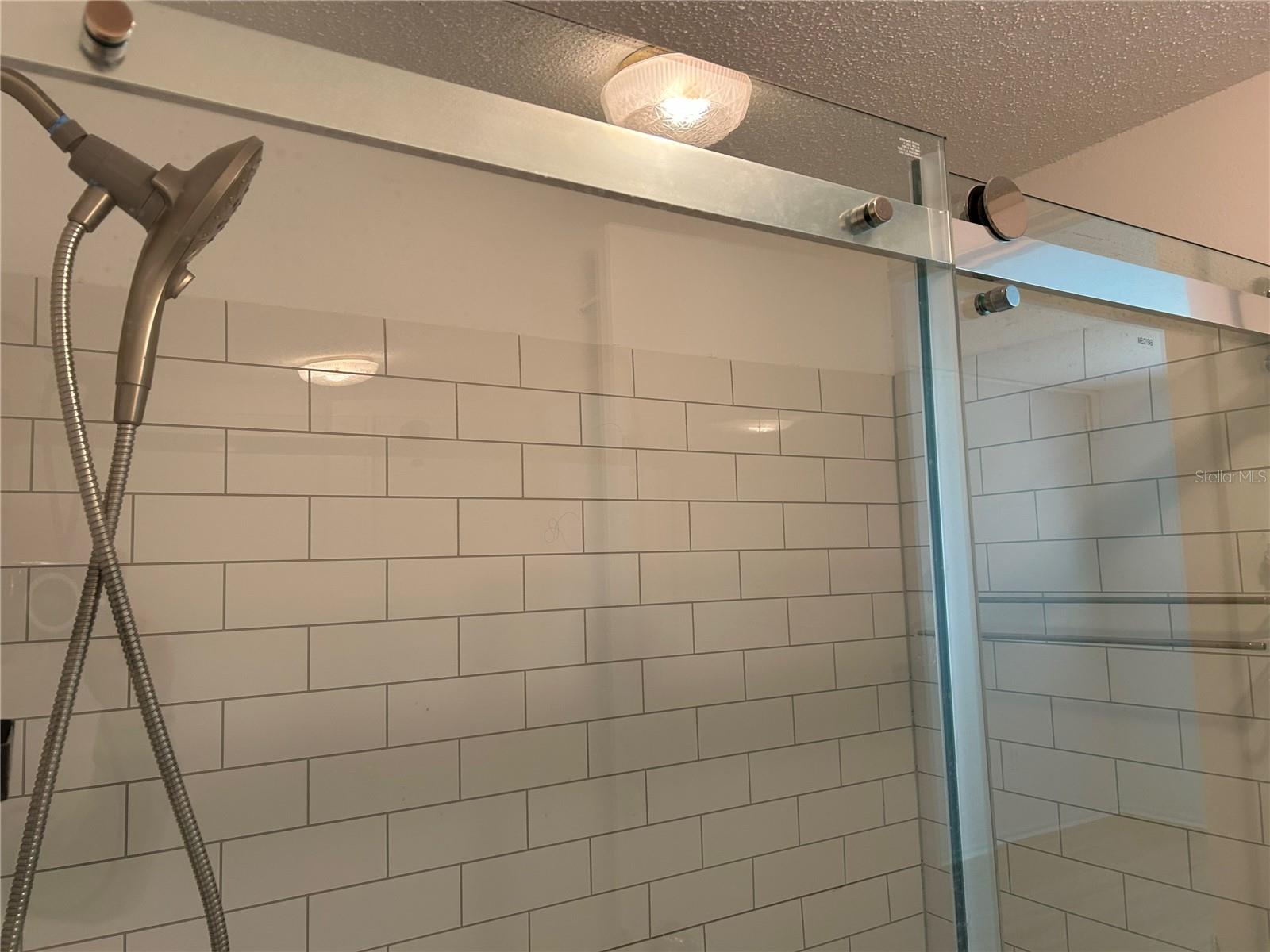 BAYSHORE ON THE LAKE APTS SEC 1 - Residential