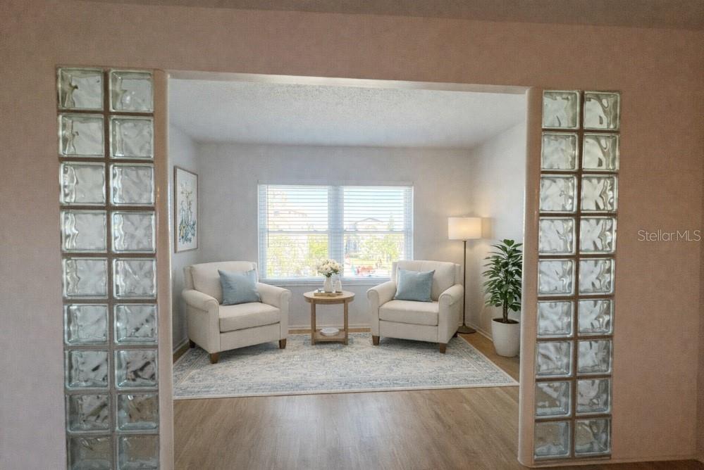 BAYSHORE ON THE LAKE APTS SEC 1 - Residential