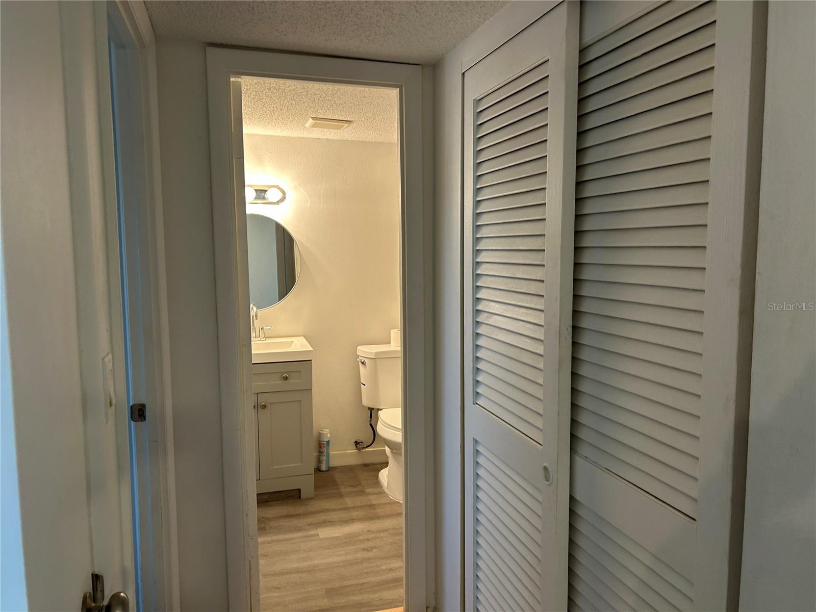 BAYSHORE ON THE LAKE APTS SEC 1 - Residential