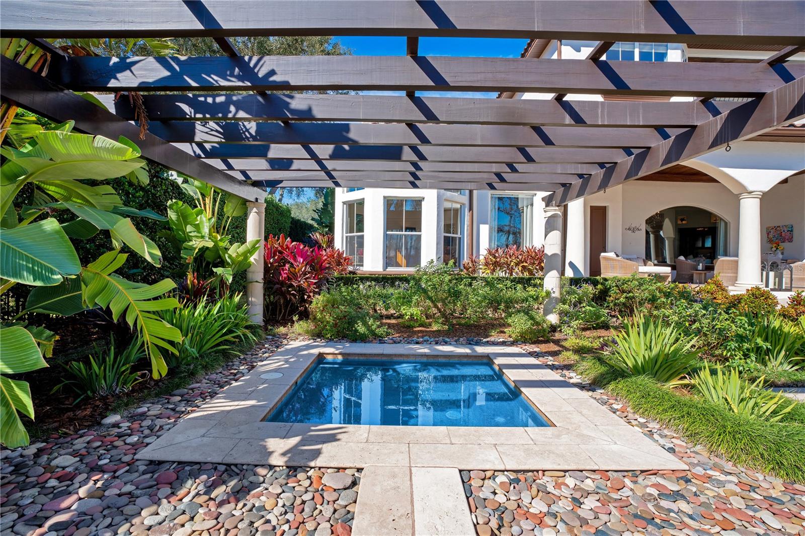 KEENES POINTE - Residential