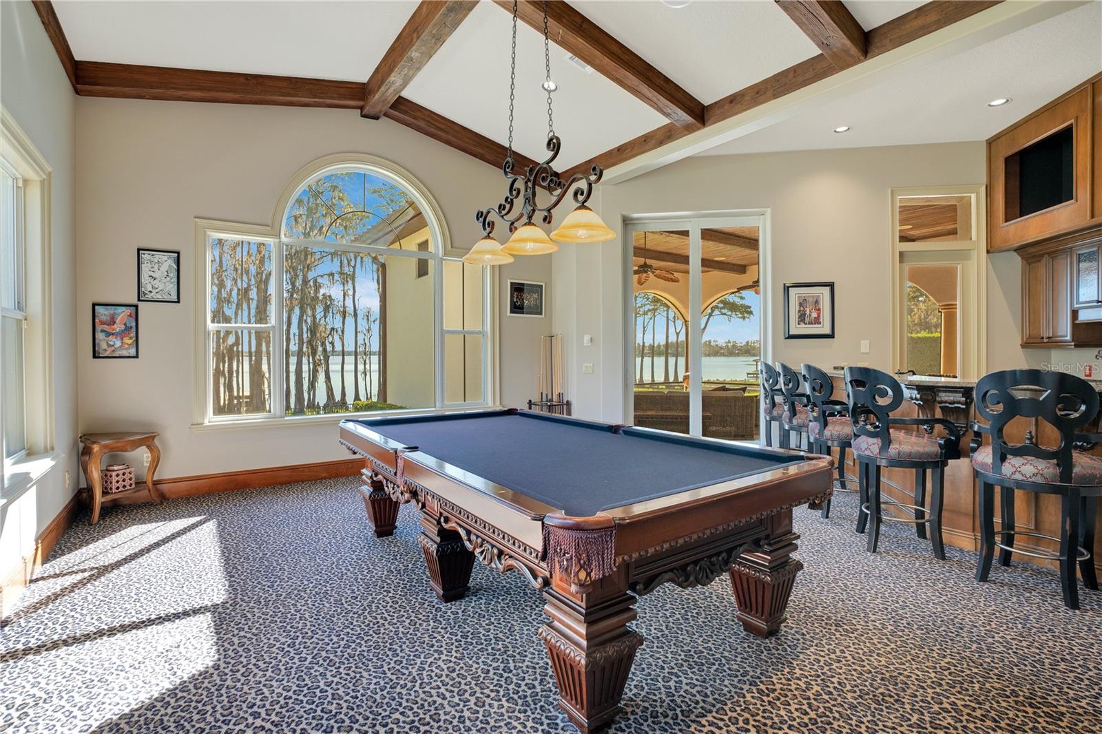 KEENES POINTE - Residential