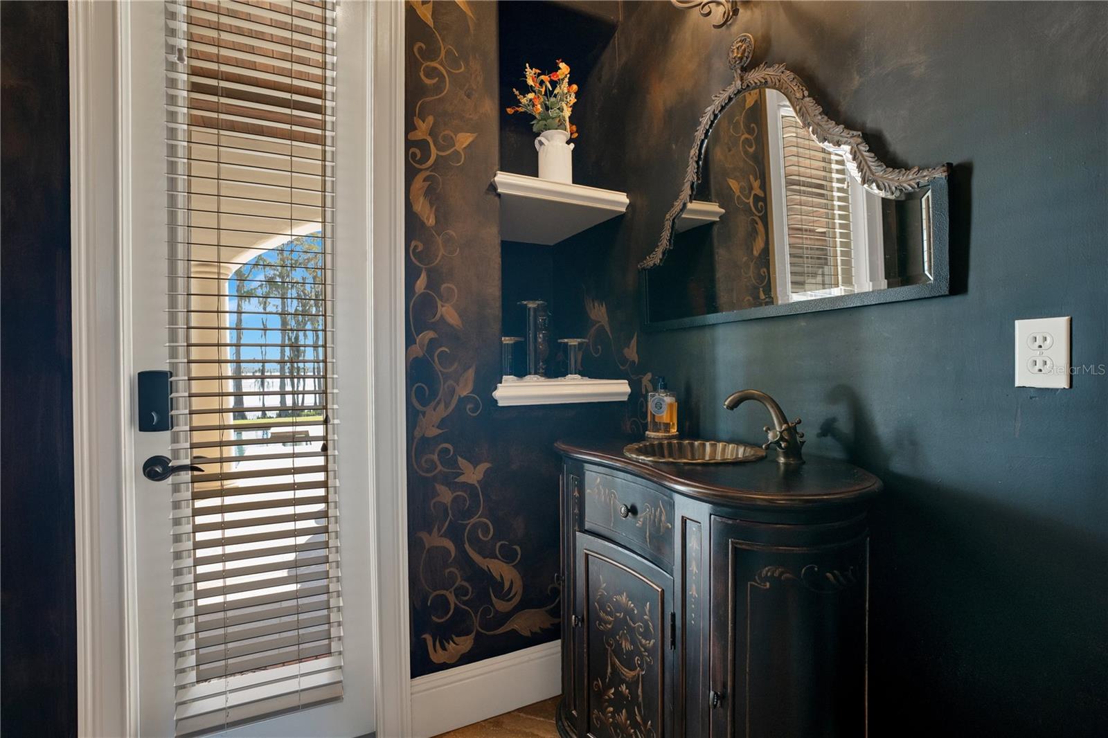 KEENES POINTE - Residential