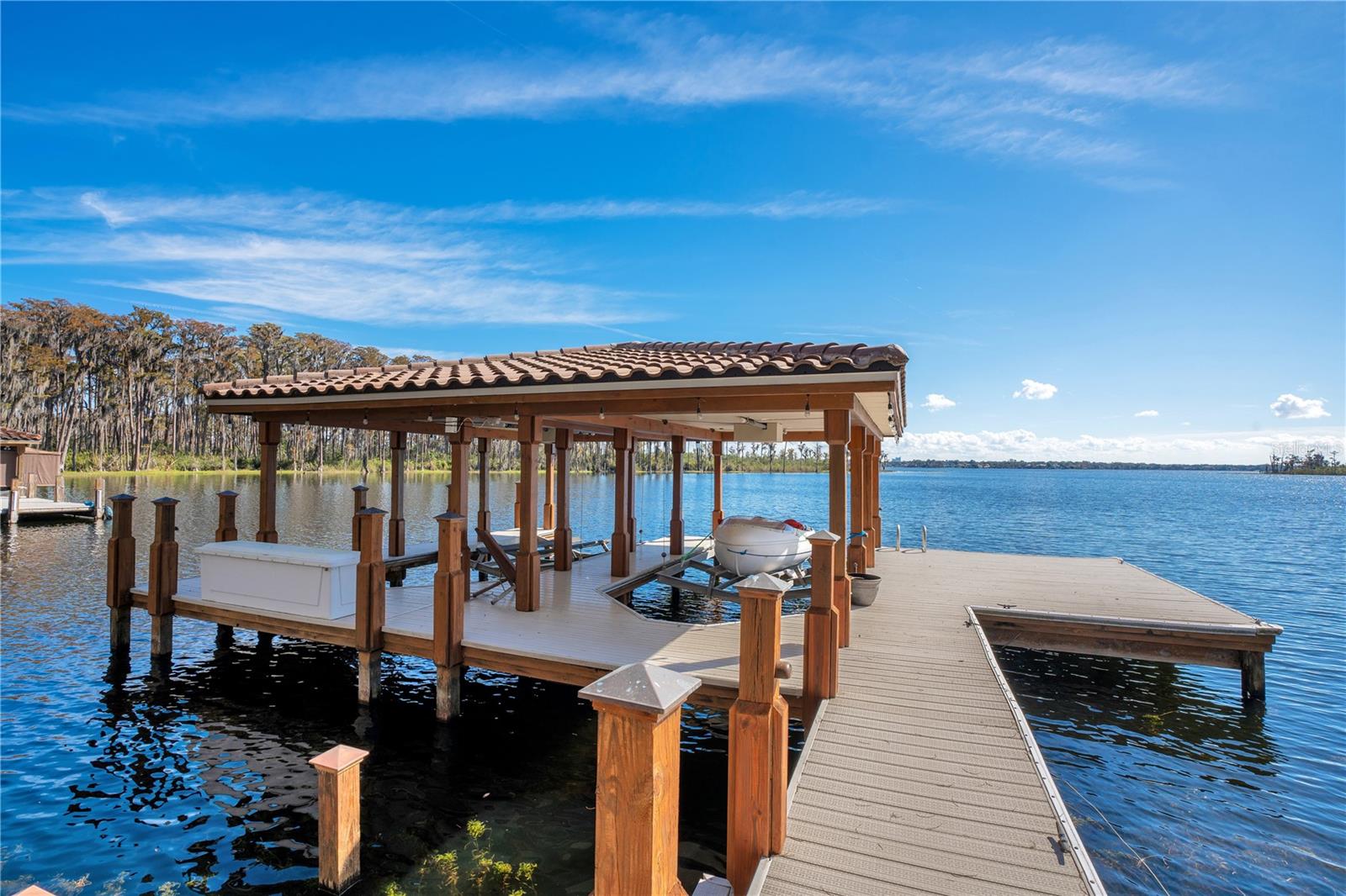 KEENES POINTE - Residential