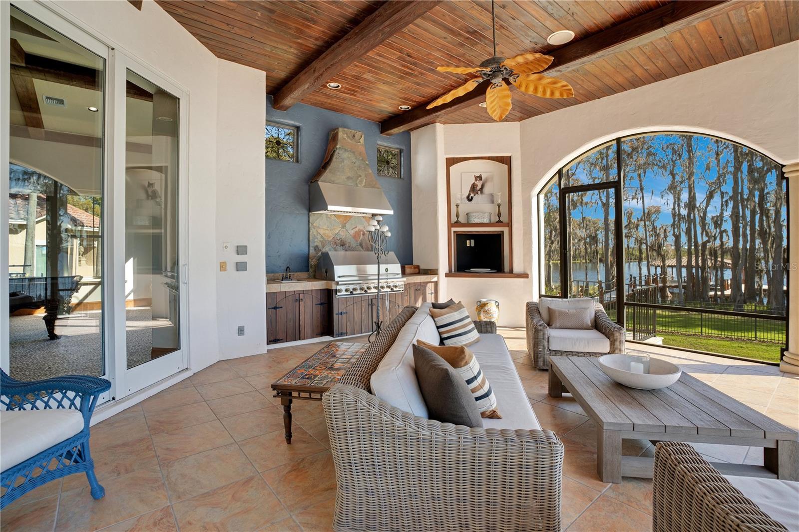 KEENES POINTE - Residential