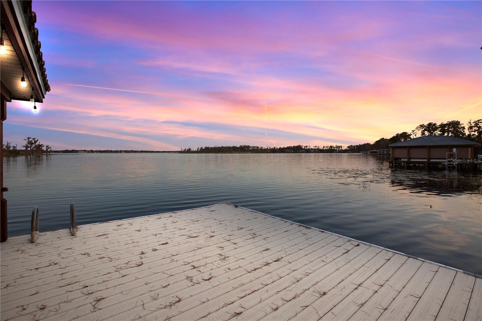 KEENES POINTE - Residential