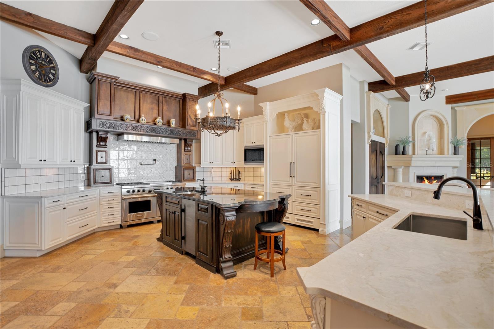 KEENES POINTE - Residential