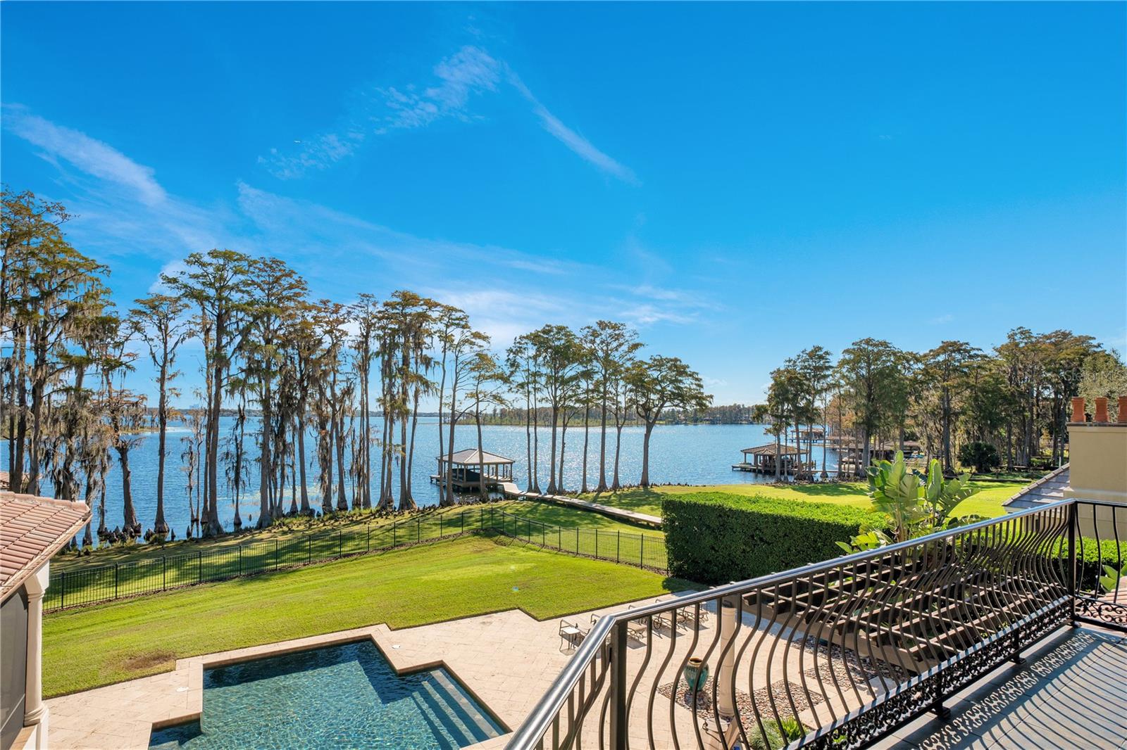 KEENES POINTE - Residential