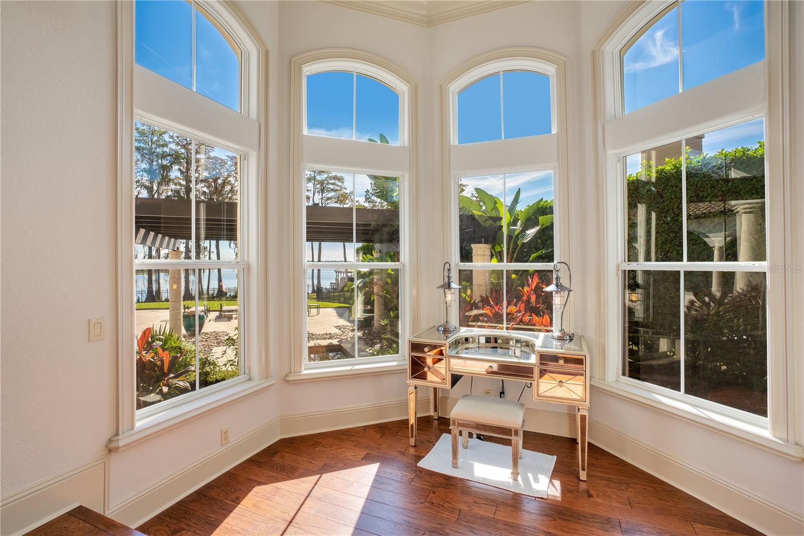 KEENES POINTE - Residential