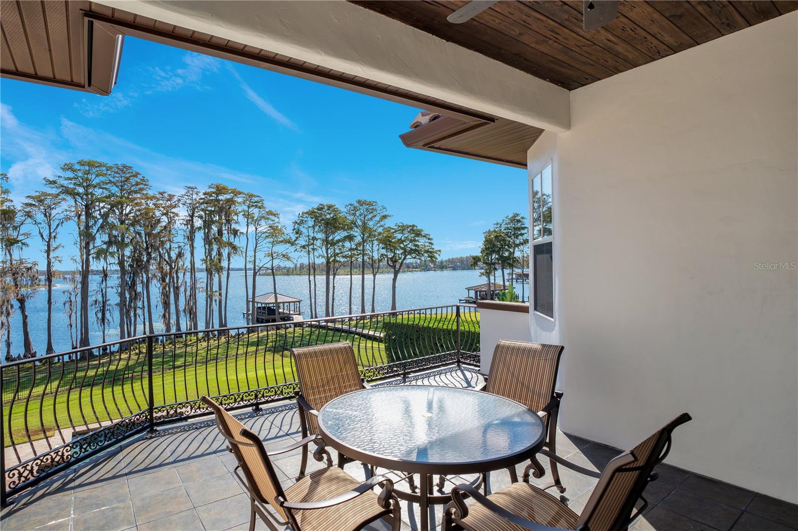 KEENES POINTE - Residential