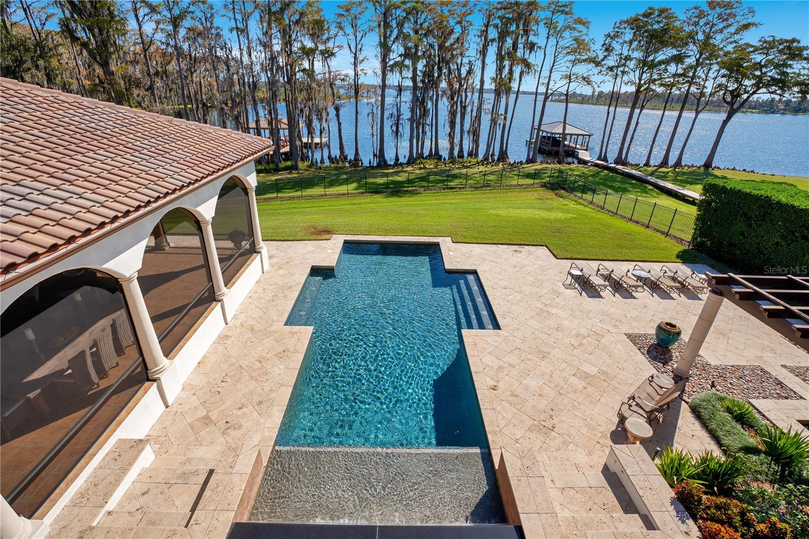 KEENES POINTE - Residential