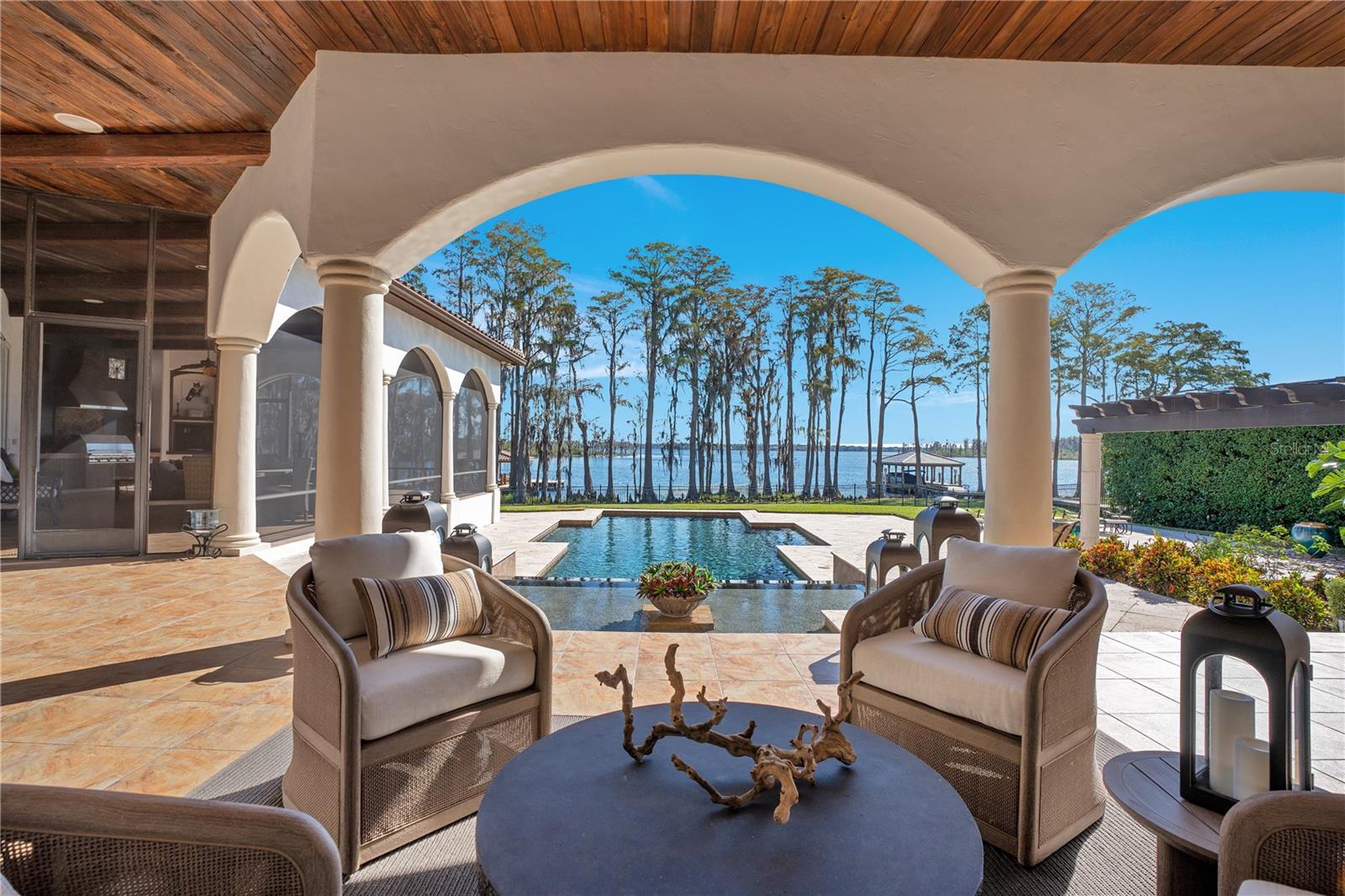 KEENES POINTE - Residential