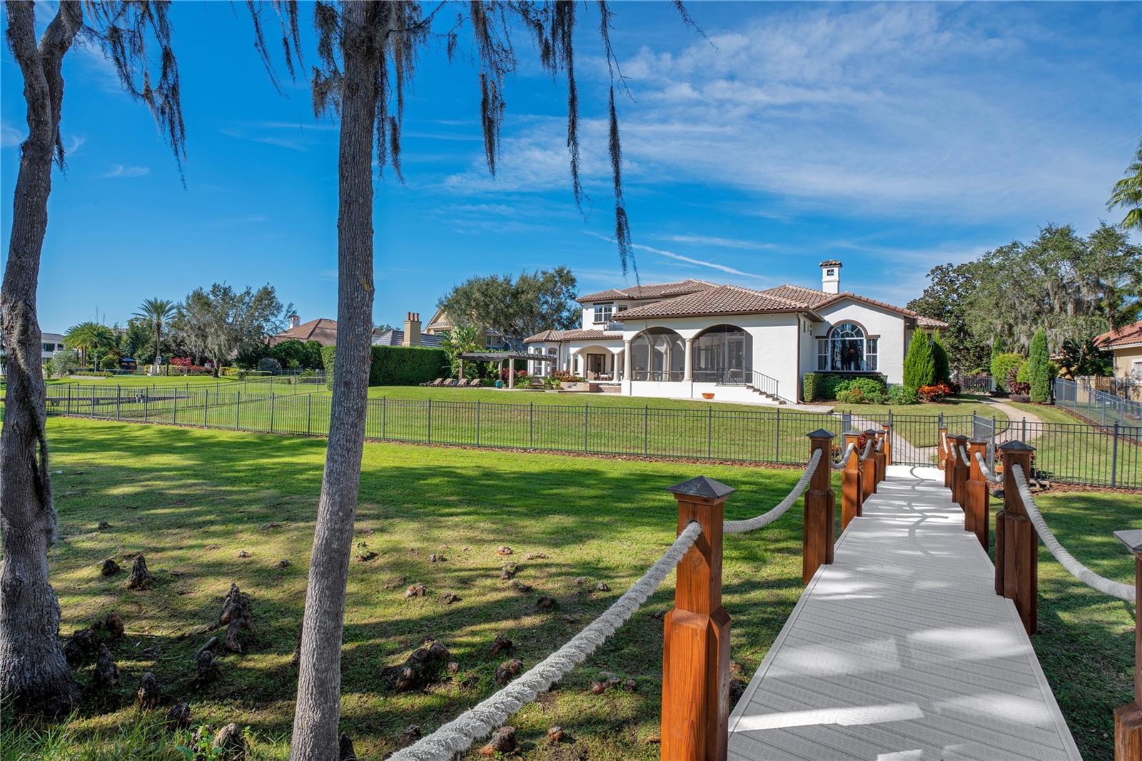 KEENES POINTE - Residential