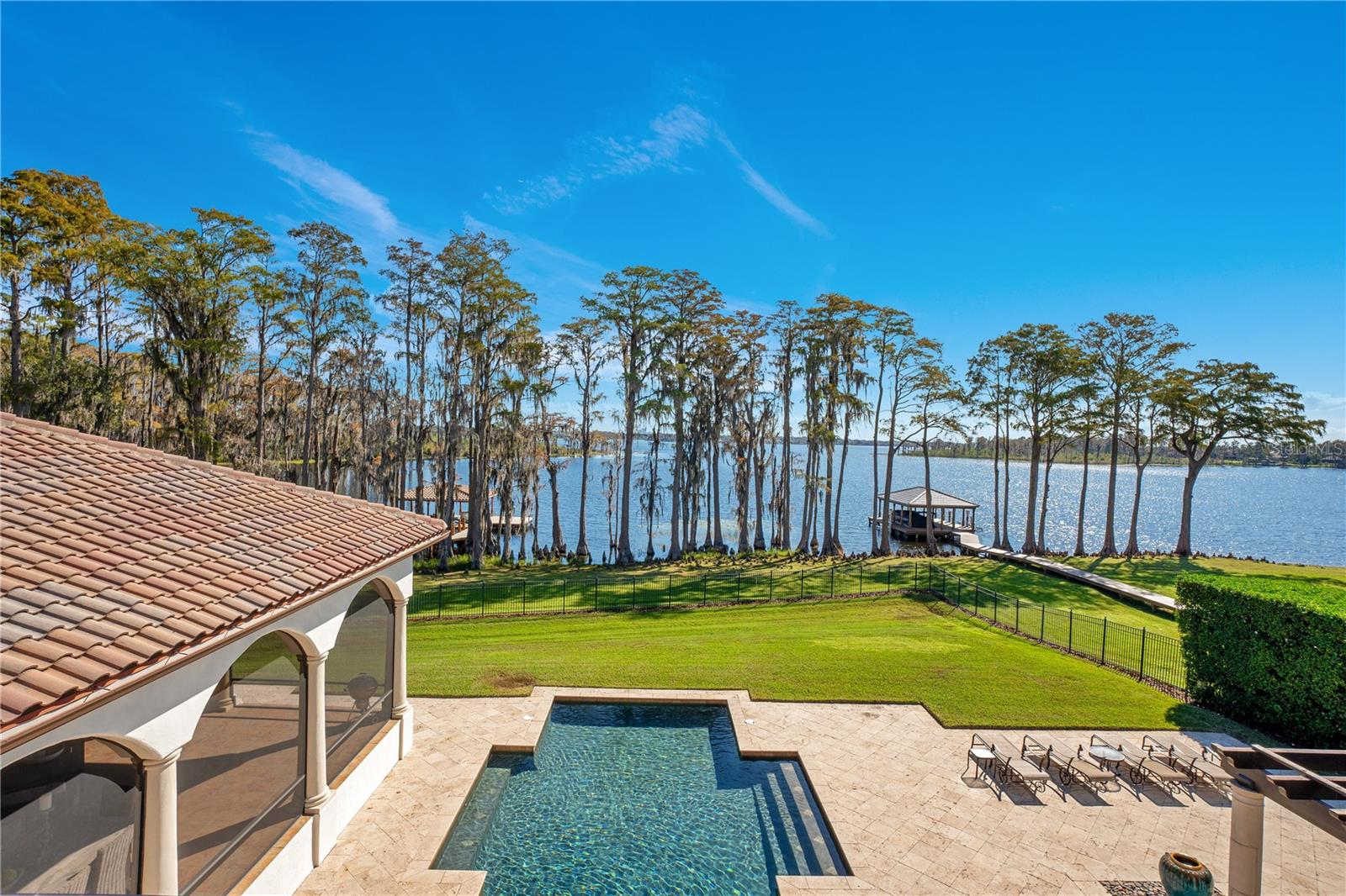 KEENES POINTE - Residential