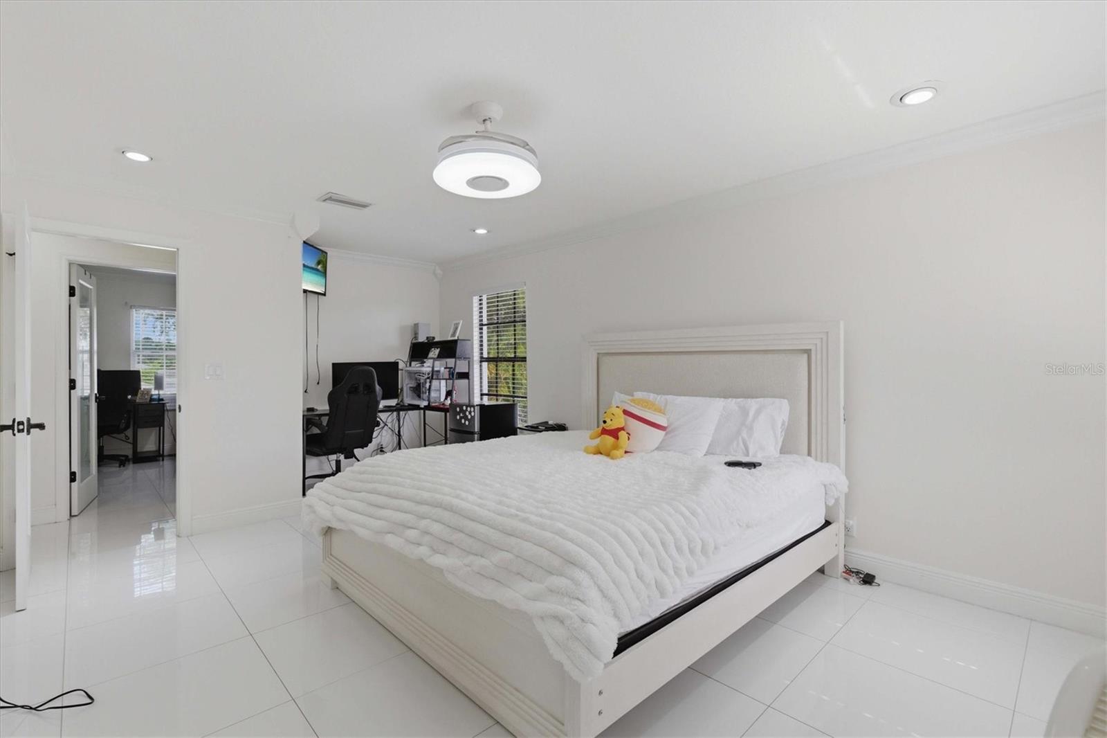 PINE CREST VILLA ADD 4 - Residential