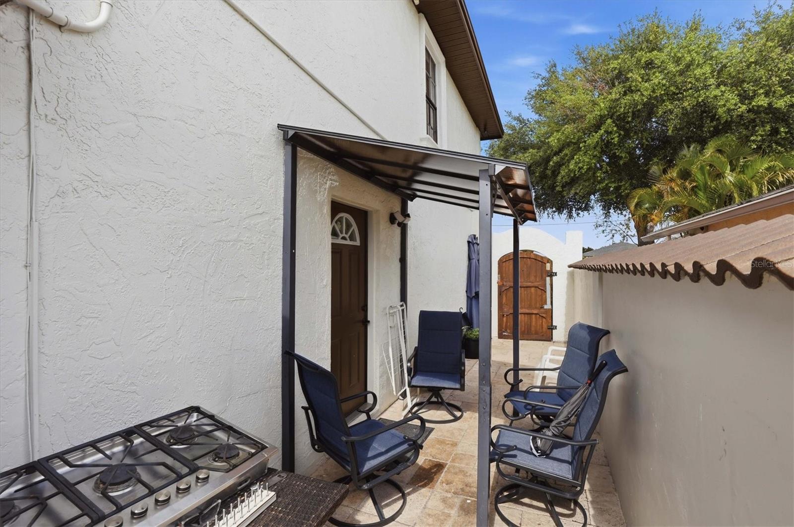 PINE CREST VILLA ADD 4 - Residential