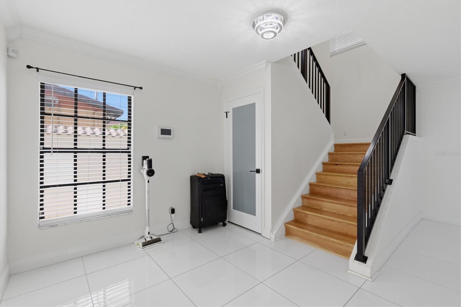 PINE CREST VILLA ADD 4 - Residential
