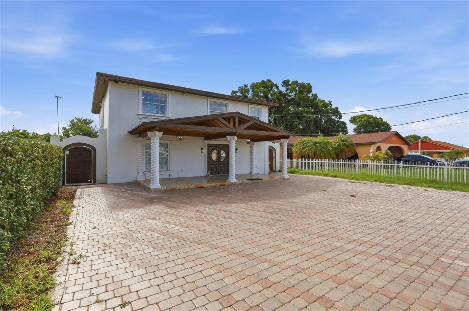 PINE CREST VILLA ADD 4 - Residential