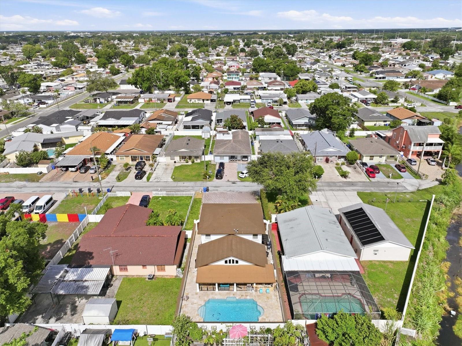 PINE CREST VILLA ADD 4 - Residential