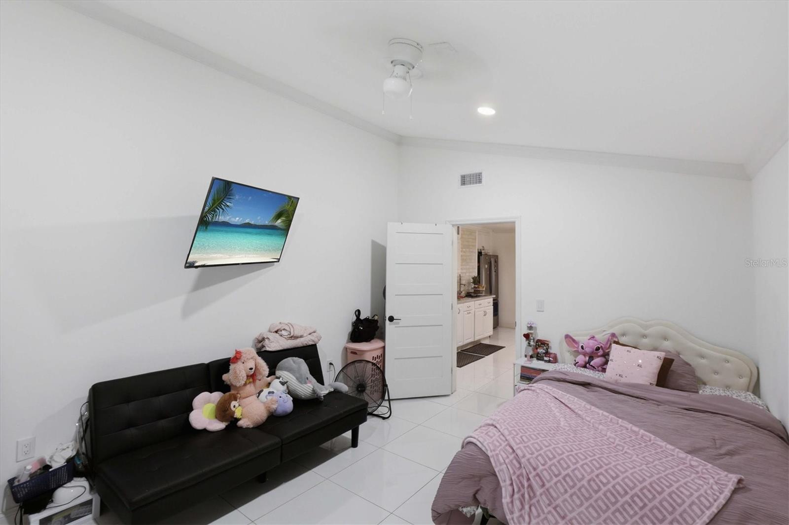 PINE CREST VILLA ADD 4 - Residential