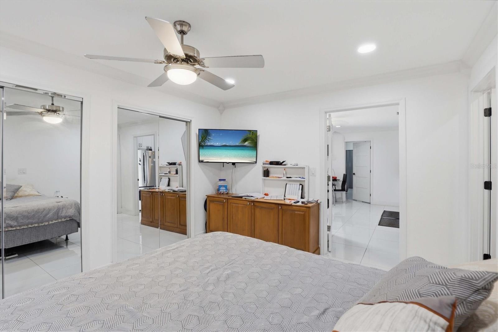 PINE CREST VILLA ADD 4 - Residential