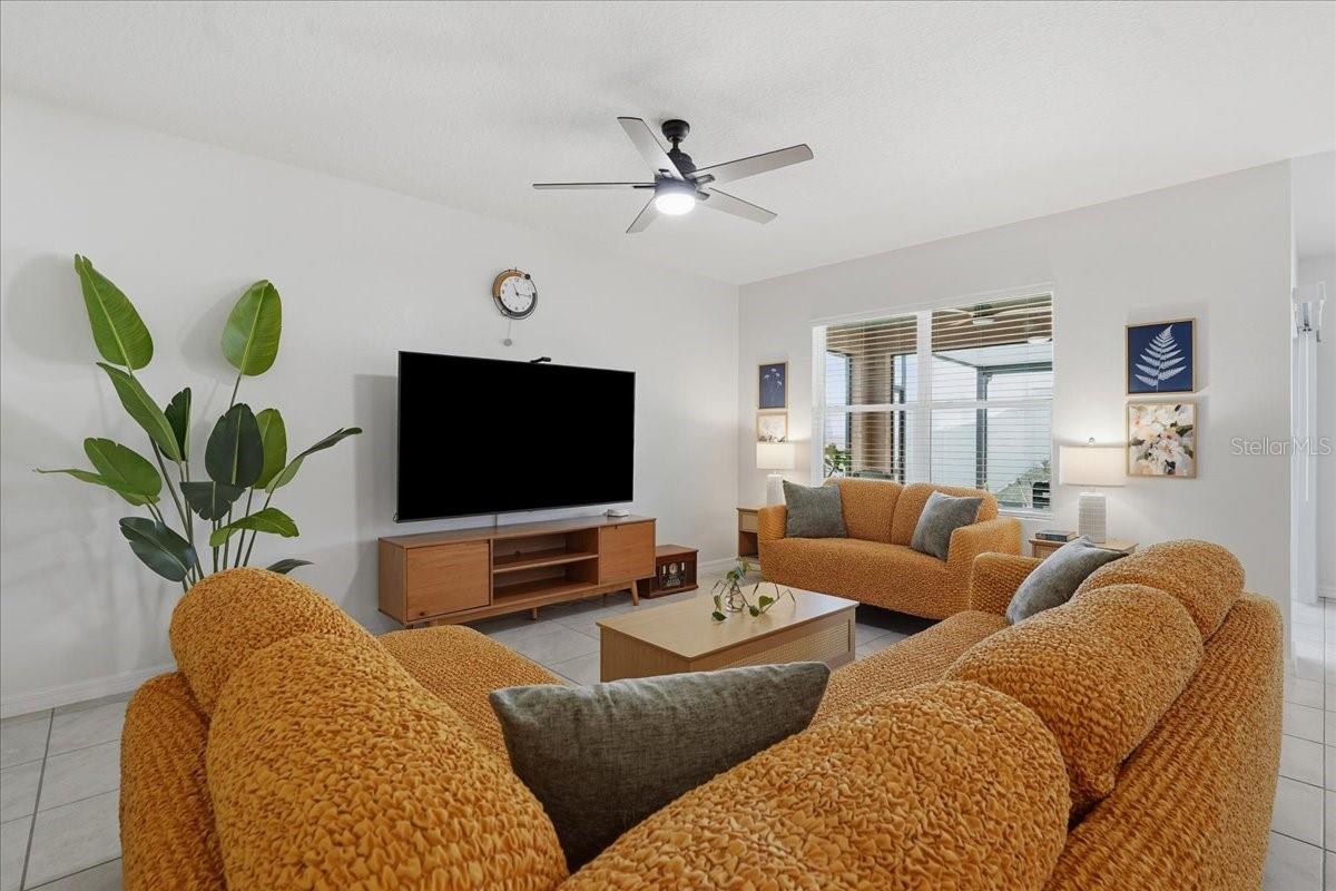 1113 GRIFFON AVE