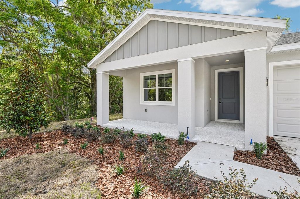 Photo of 536 E Beresford Avenue, Deland, FL 32724 (MLS # O6427408)