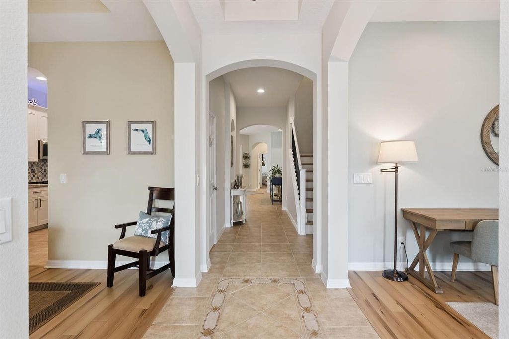 Photo of 420 Park Lake Drive, Winter Springs, FL 32708 (MLS # O6395478)