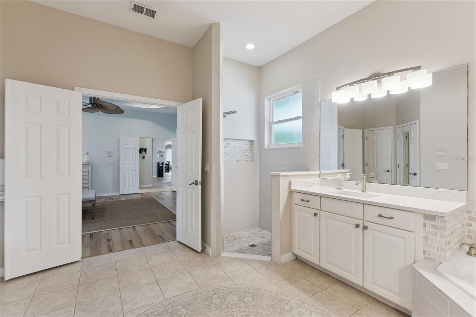 AVERY PARK - Residential