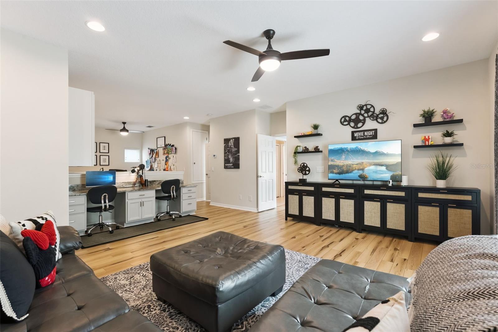 AVERY PARK - Residential