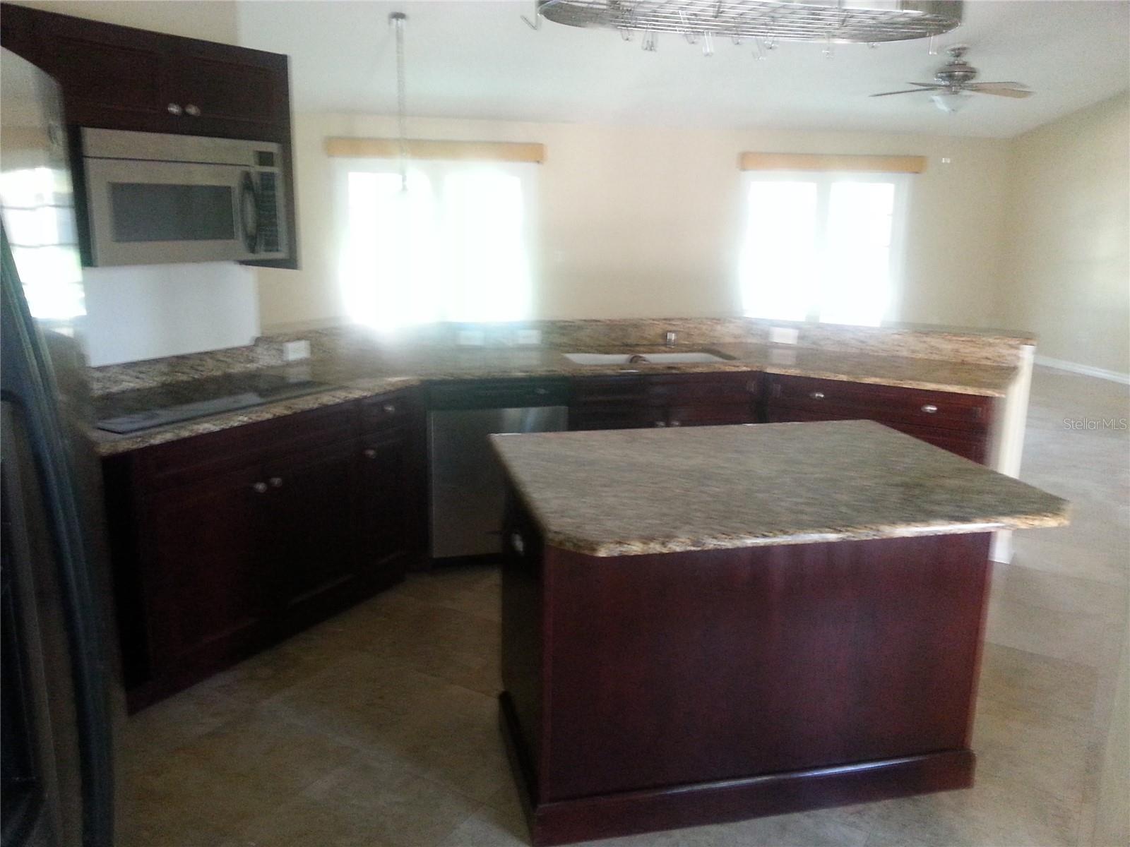 SILVER WOODS PH 02 - Residential Lease