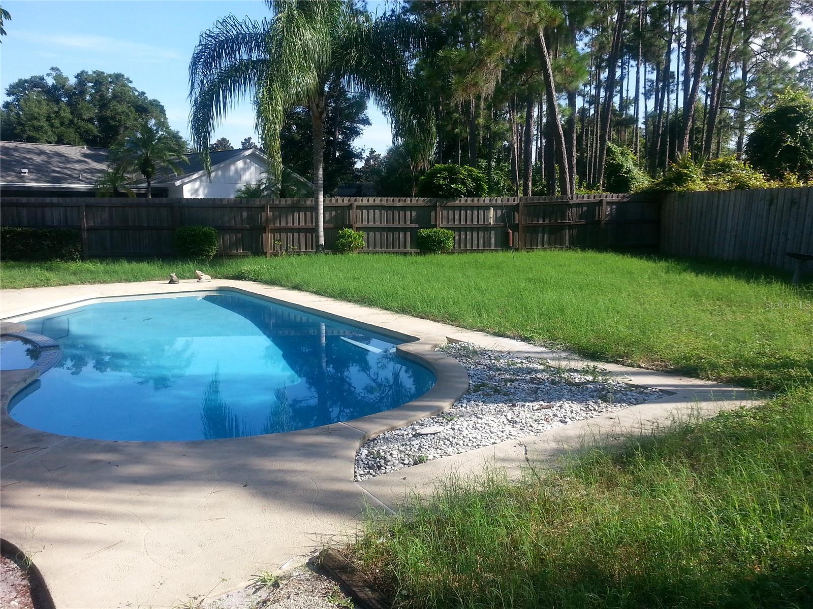 SILVER WOODS PH 02 - Residential Lease
