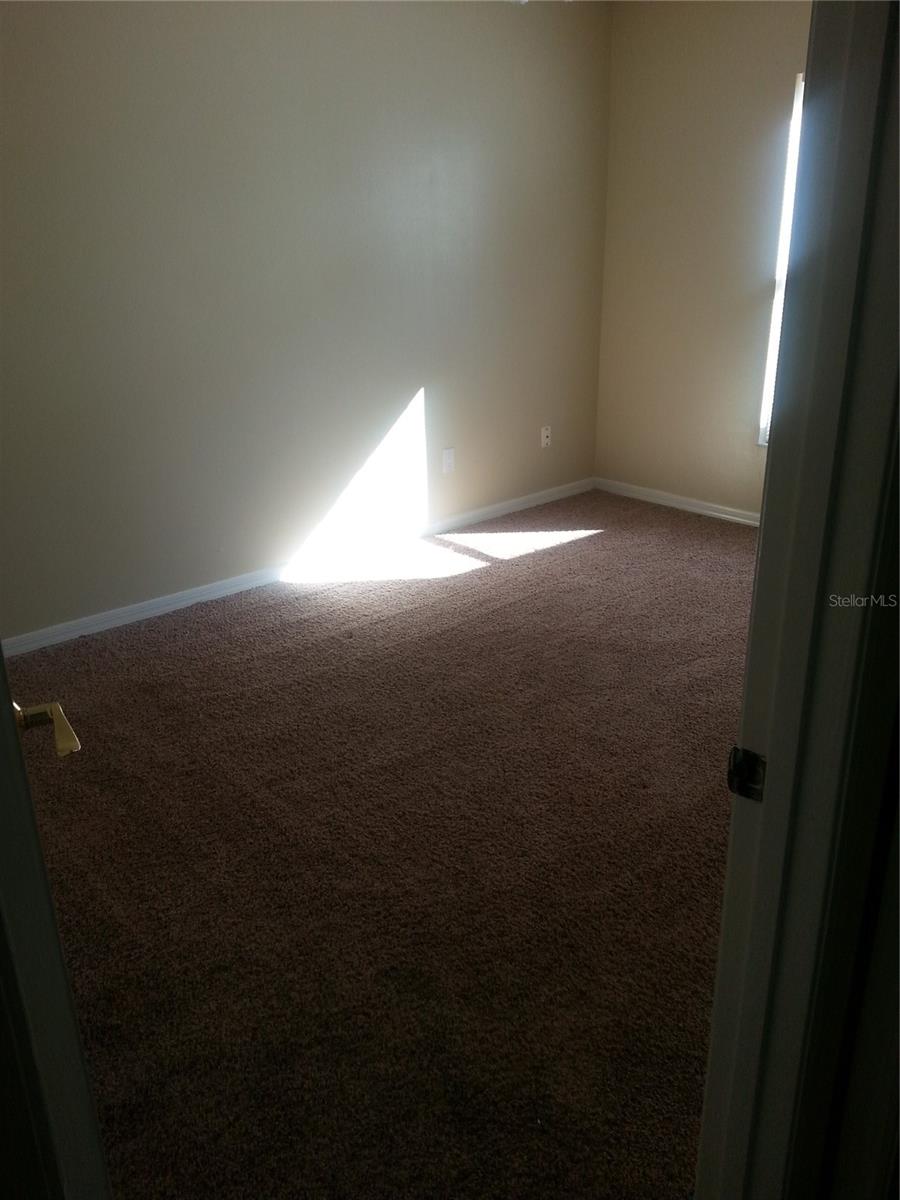 SILVER WOODS PH 02 - Residential Lease