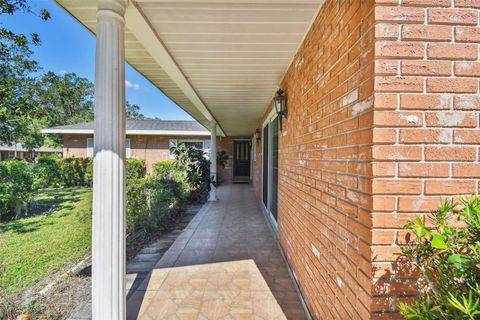 A home in LAKELAND