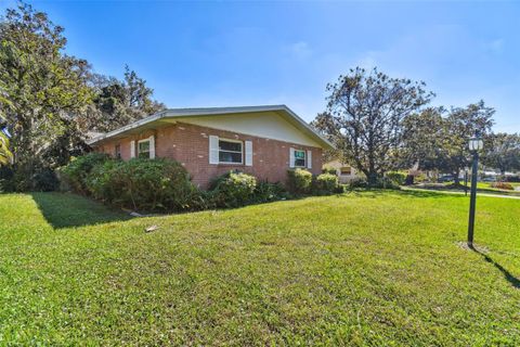 A home in LAKELAND