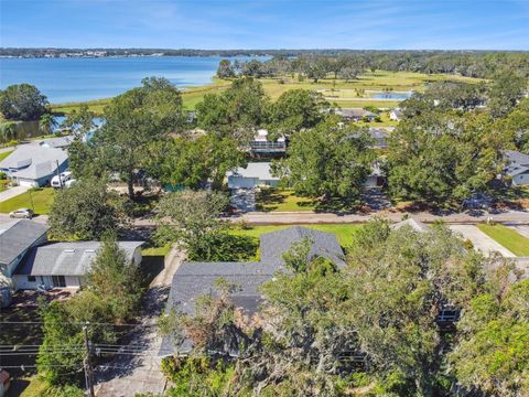 A home in LAKELAND