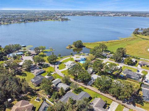 A home in LAKELAND