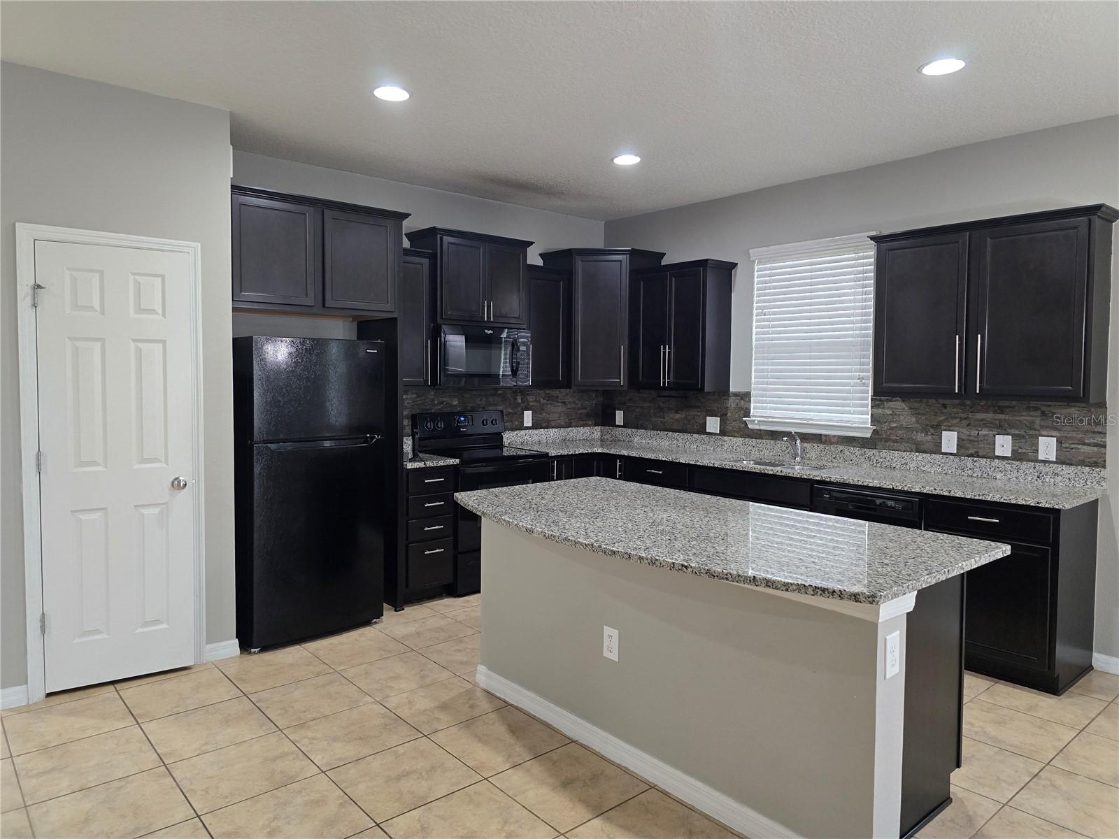 WHALEYS CREEK PH 1 - Residential Lease