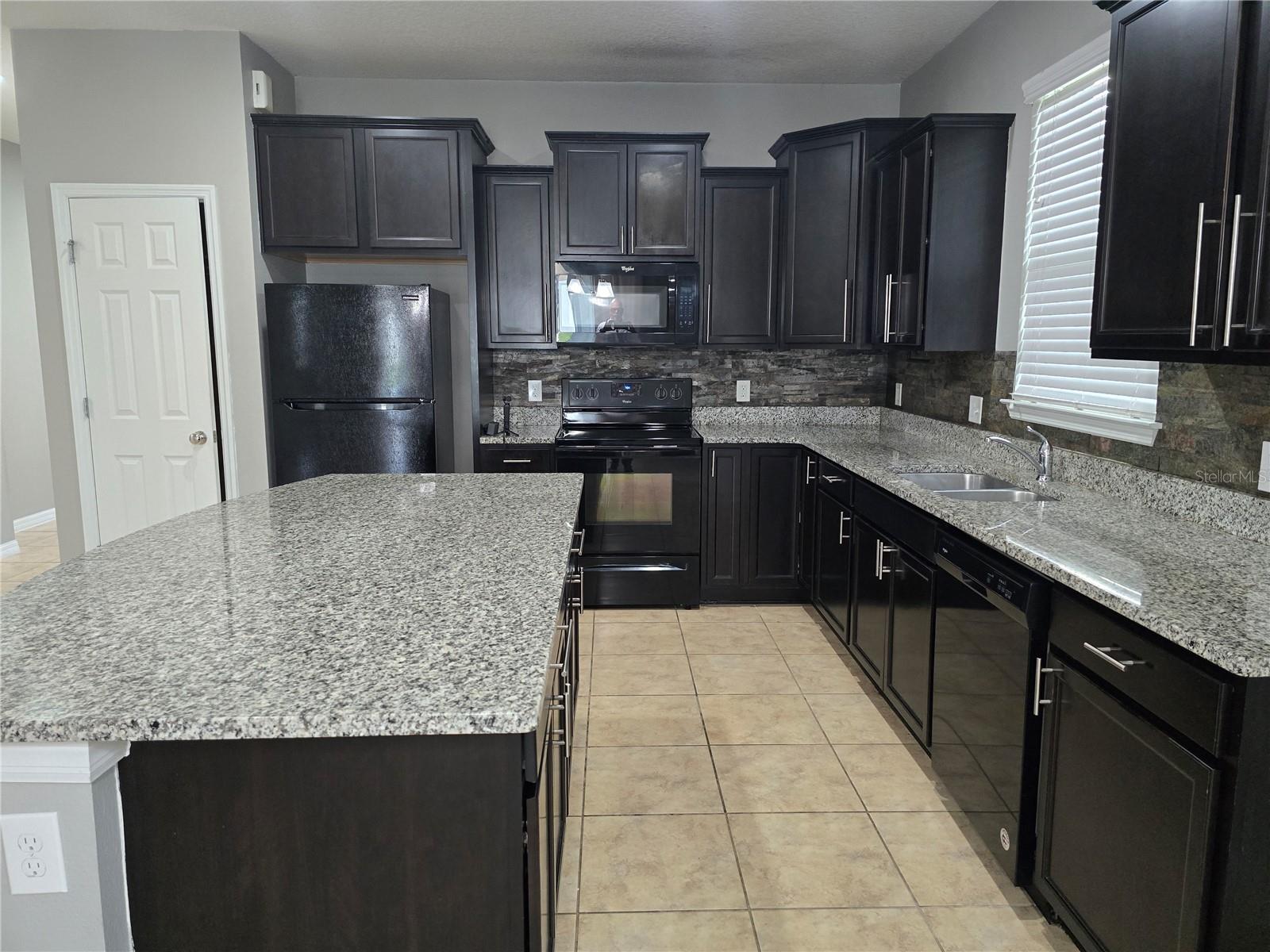 WHALEYS CREEK PH 1 - Residential Lease