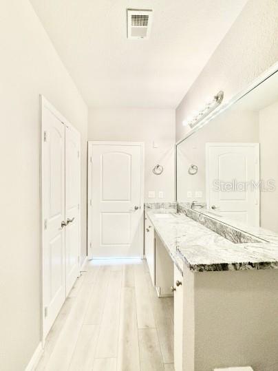 VILLA SONOMA AT INTERNATIONAL - Residential Lease