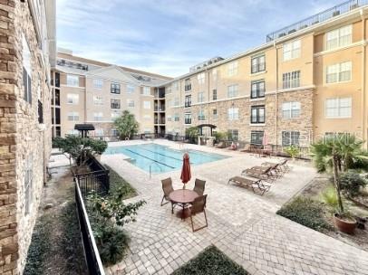 VILLA SONOMA AT INTERNATIONAL - Residential Lease