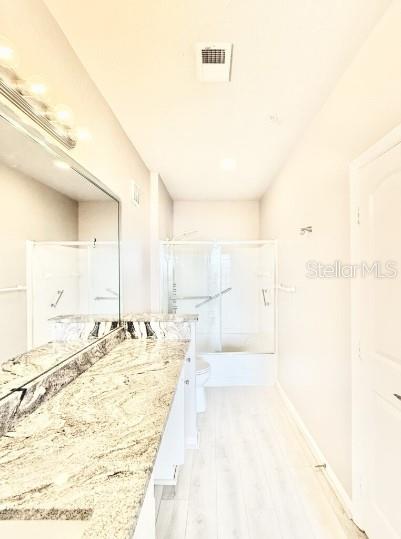 VILLA SONOMA AT INTERNATIONAL - Residential Lease