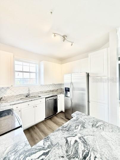 VILLA SONOMA AT INTERNATIONAL - Residential Lease