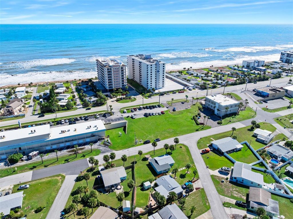 Photo of 1 Poinsettia Drive, Ormond Beach, FL 32176 (MLS # FC313398)