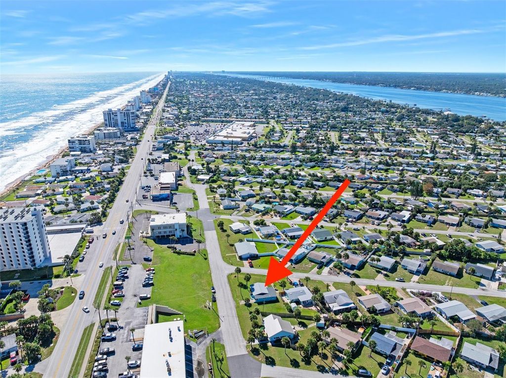 Photo of 1 Poinsettia Drive, Ormond Beach, FL 32176 (MLS # FC313398)