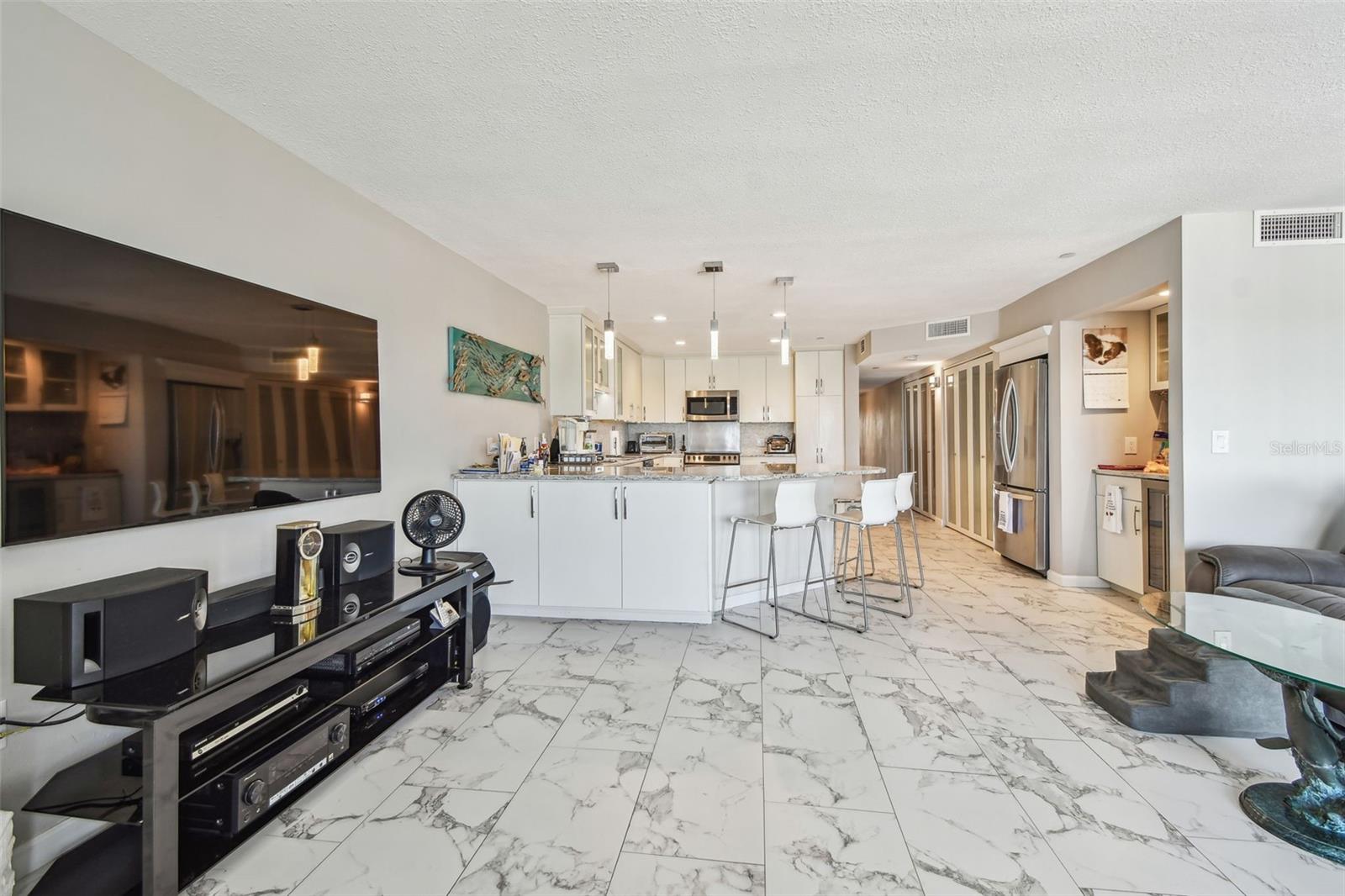 LE SCAMPI CONDO - Residential