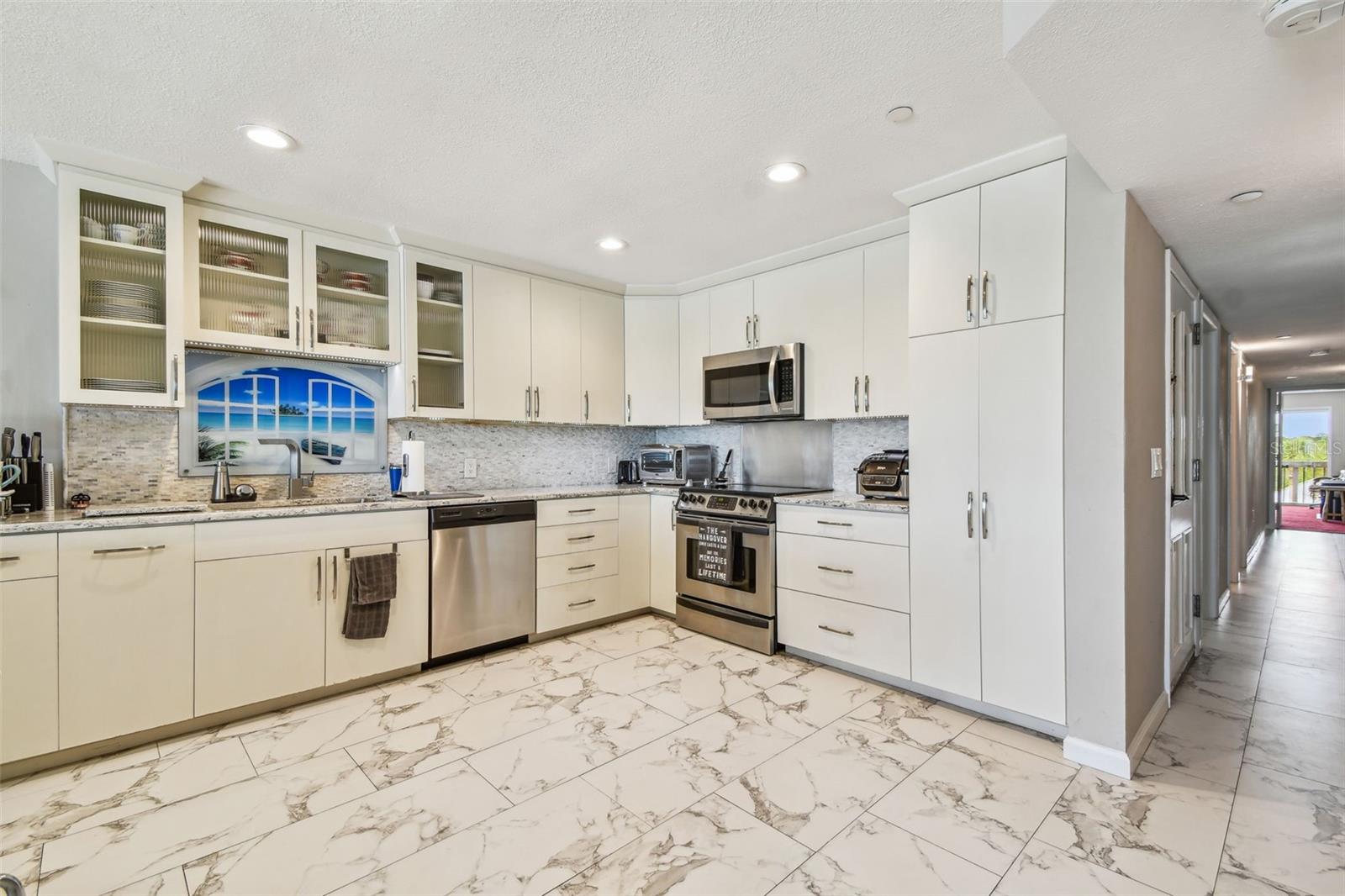 LE SCAMPI CONDO - Residential