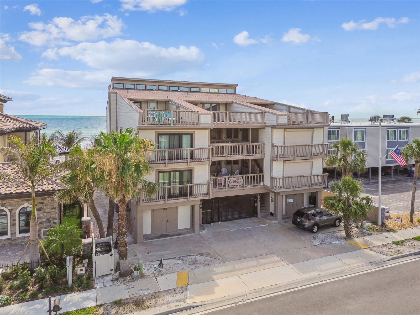 LE SCAMPI CONDO - Residential